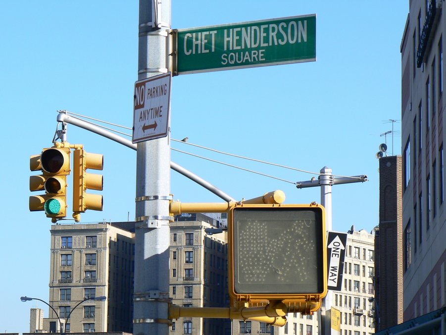 Bronx - Grand Concourse Str: Bronx - Chet Henderson Park 072